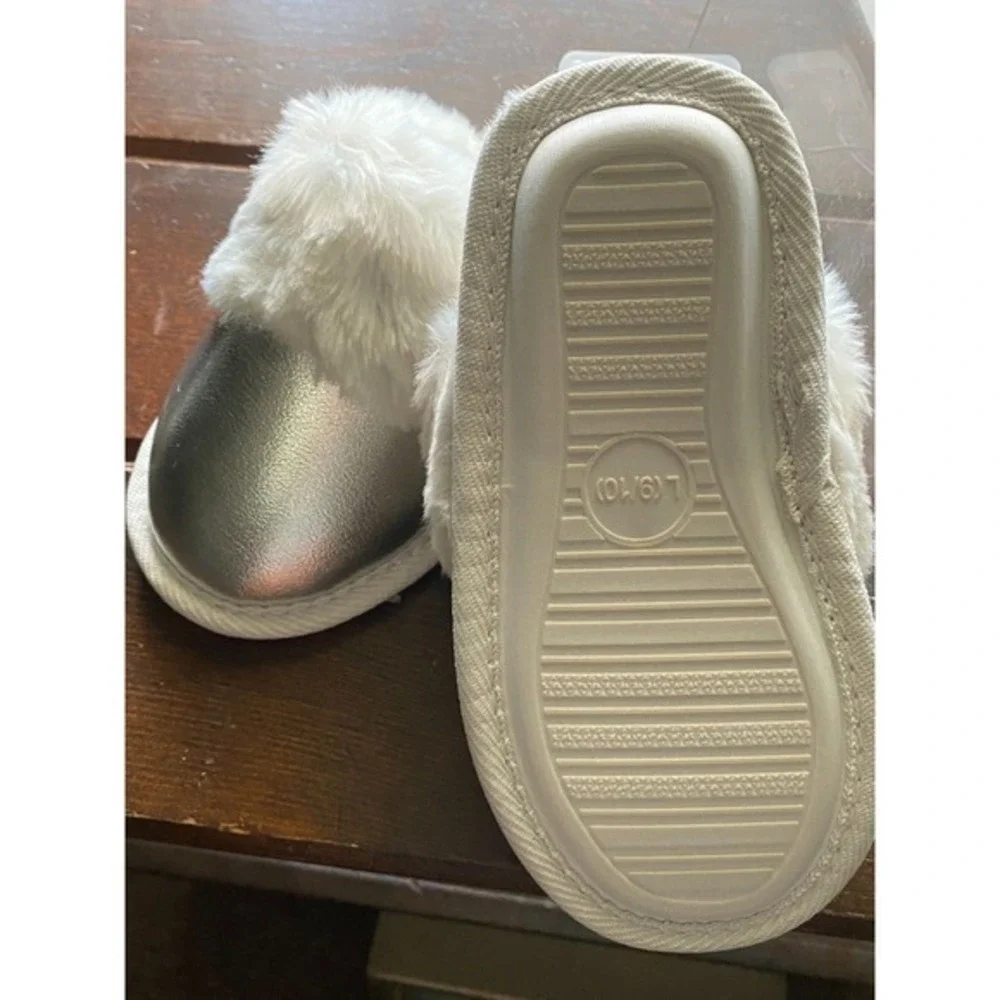 Toddler‎ Girls' Lila Slippers by Cat & Jack Silver Size 9/10
